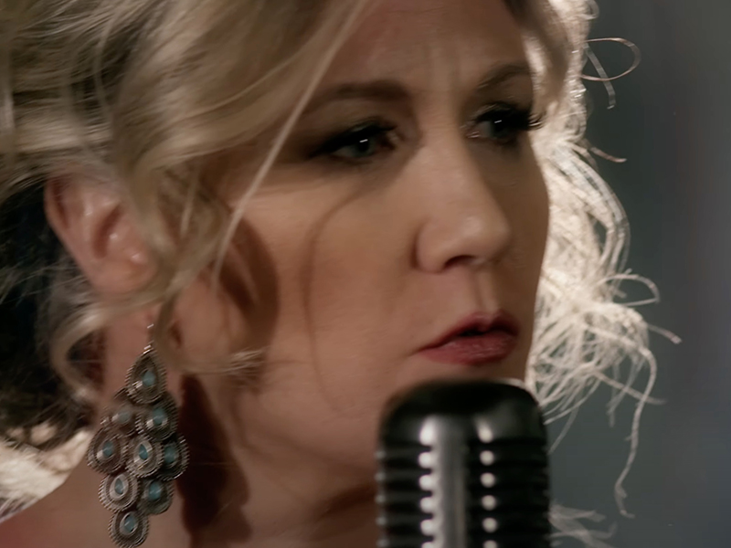 Love Me Loud - Music Video